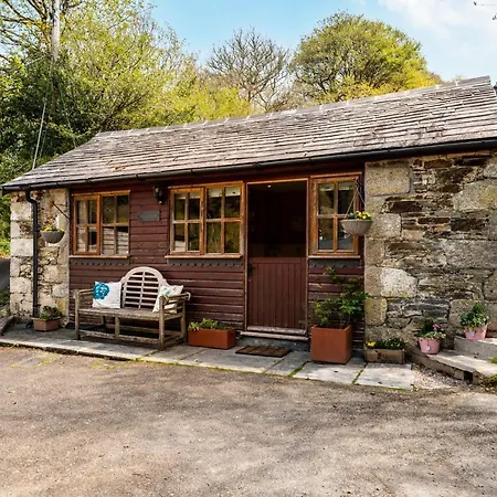 Apartment Romantic, Secluded In Woods, Cornwall